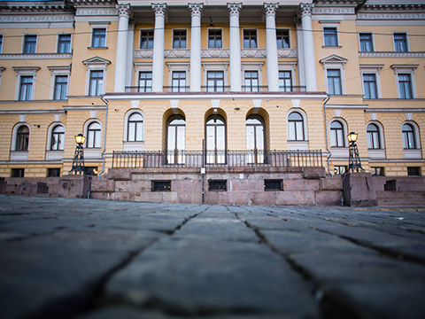 Lisää tietoa hallituksen esityksestä eduskunnalle.