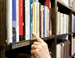 Mer information om riksdagsledamöternas böcker.