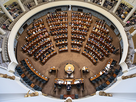 Mer information om riksdagens bildarkiv.