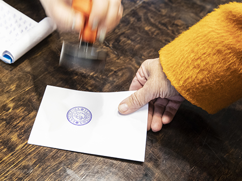 Mer information om val och röstning.