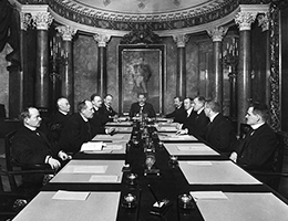 Mer information om Svinhufvuds självständighetssenat.