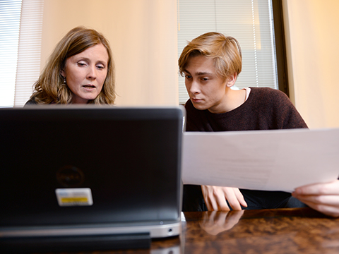 Mer information om informationstjänst att hjälpa dig att söka information.