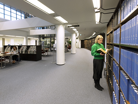 Mer information om  Riksdagsbibliotekets kundlokaler.